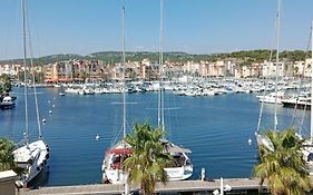 Gruissan Appartement Calme, Vue Sur Port De Plaisance -Clim, Empl.Parking