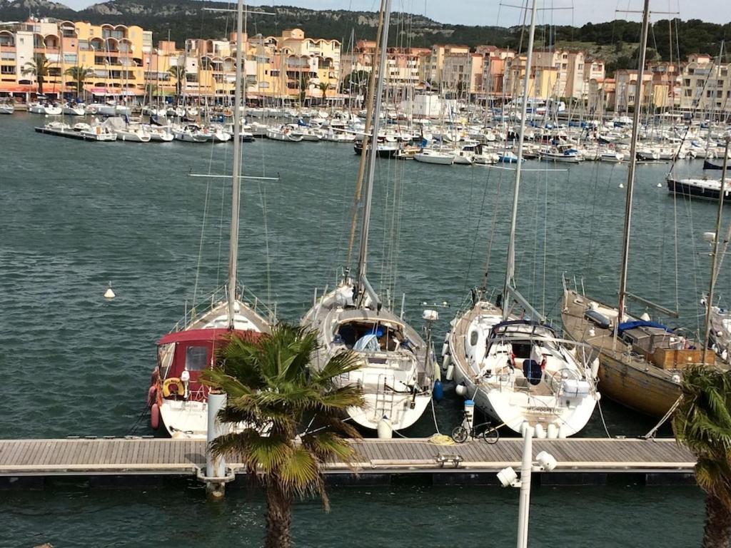 Gruissan Appartement Calme, Vue Sur Port De Plaisance -Clim, Empl.Parking Extérieur photo