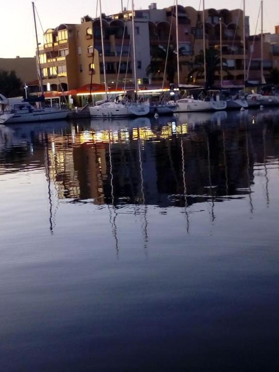 Gruissan Appartement Calme, Vue Sur Port De Plaisance -Clim, Empl.Parking Extérieur photo