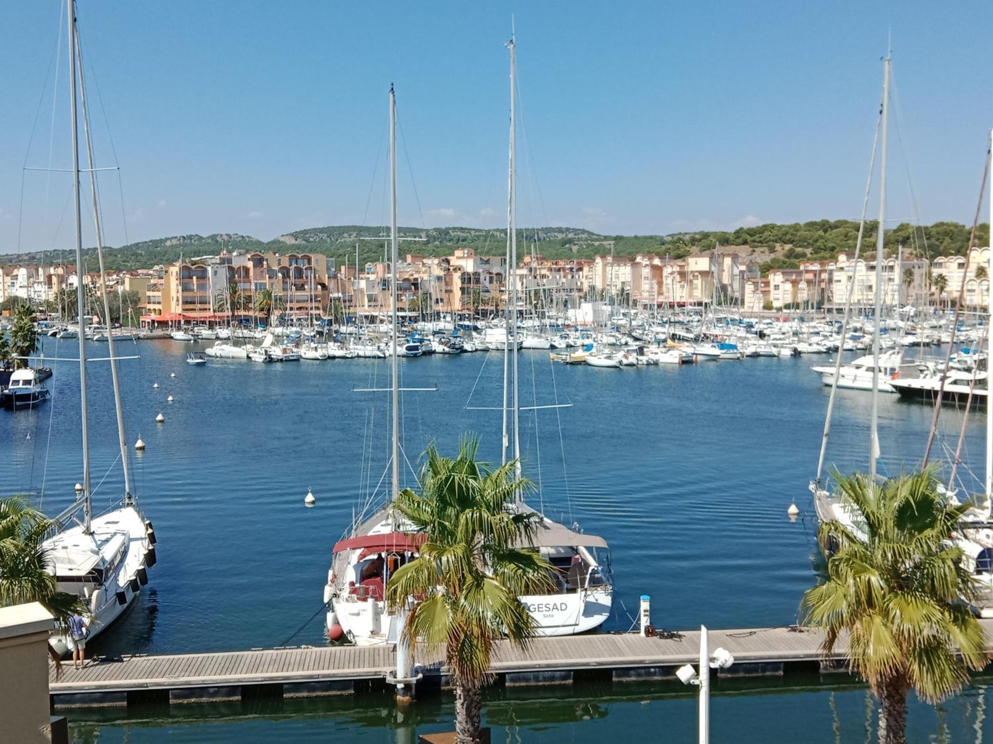 Gruissan Appartement Calme, Vue Sur Port De Plaisance -Clim, Empl.Parking Extérieur photo